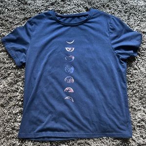 Blue top with moon design Brand:Shein Size:Large